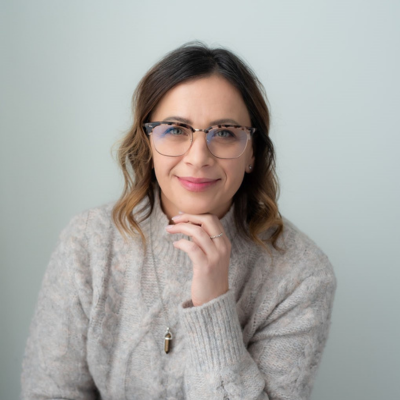 Dana, online therapist in Waterloo specializing in healthcare professionals